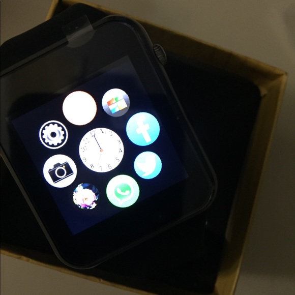 Brand New smartwatch look same like Apple watch - Picture 6 of 8